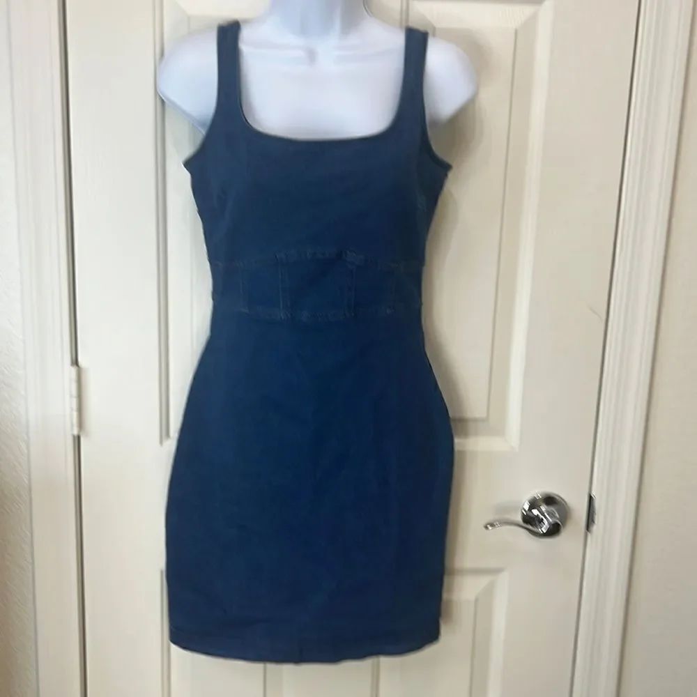 Derek Heart Denim Dress Scoop Neck Short Sleeve Blue Gold Mini Zipper Back